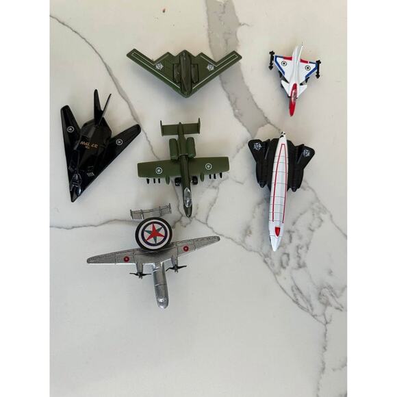 Collectibles Airfoce Airplane Greenbrier International toys - Picture 2 of 5